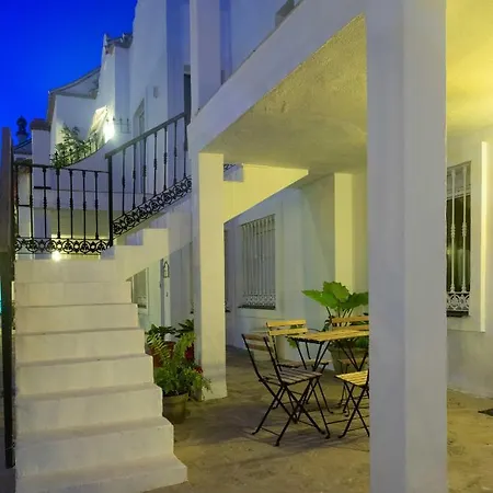 Linda Vista Apartment *