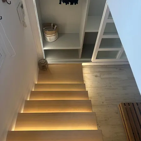 Linda Vista Apartment