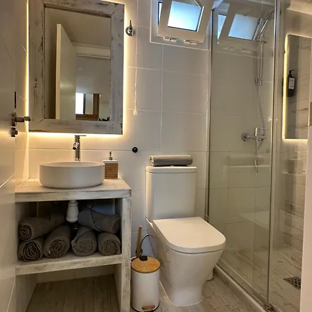 Linda Vista Apartment