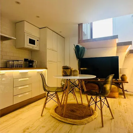 Linda Vista Apartment