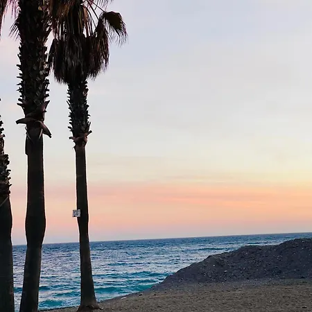 Linda Vista Apartment